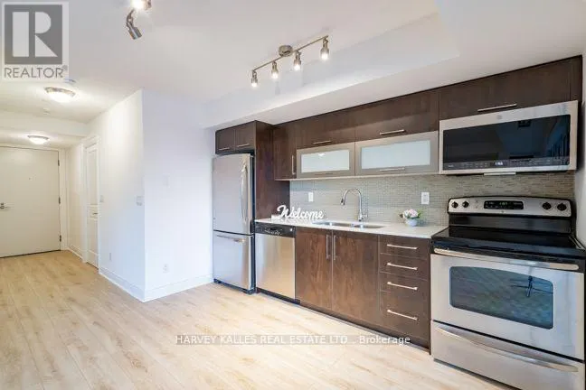 403 - 28 TED ROGERS WAY