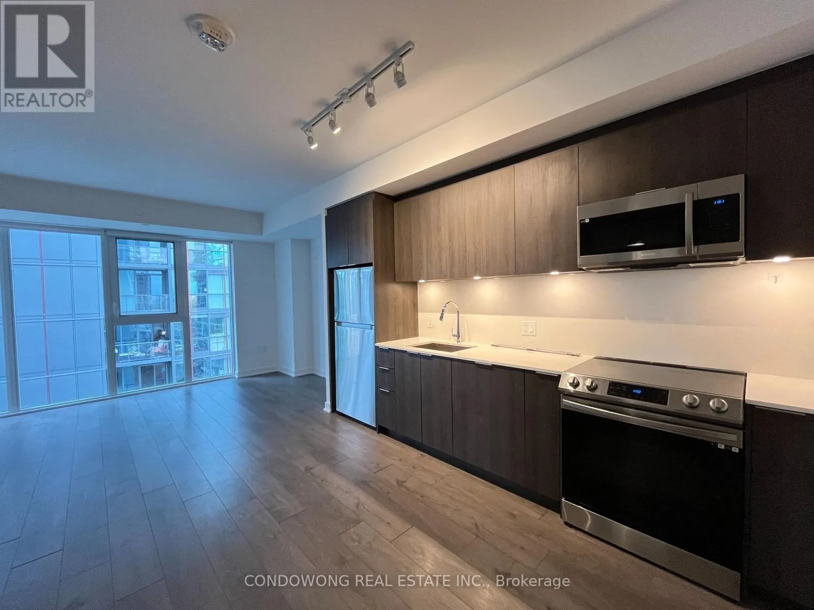 2309 - 357 KING STREET W