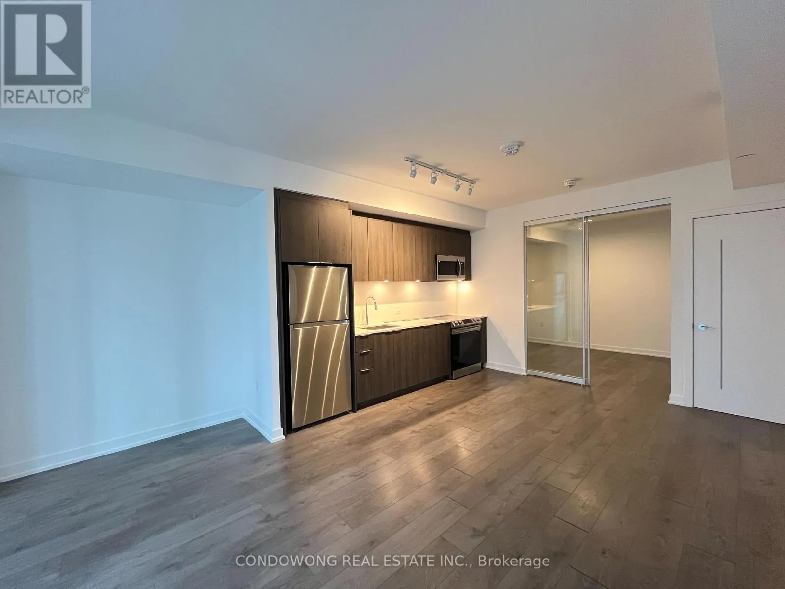 2309 - 357 KING STREET W
