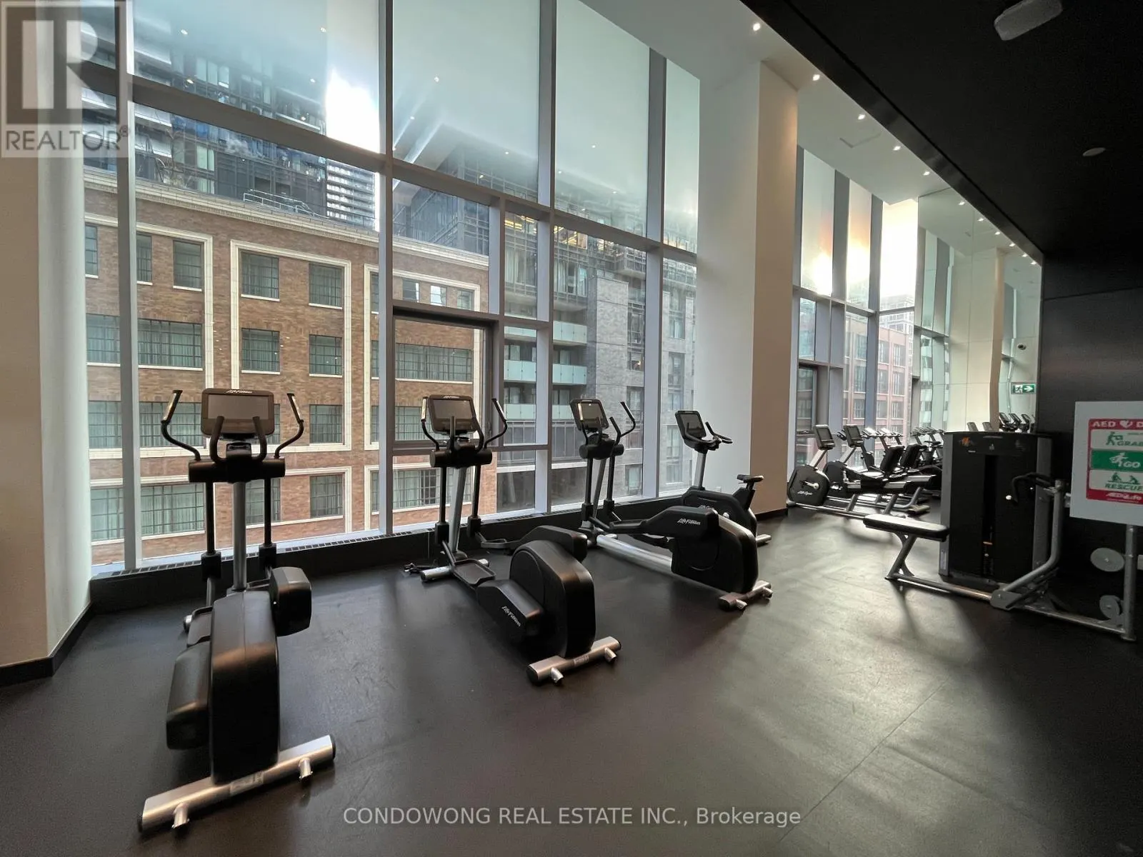 2309 - 357 KING STREET W