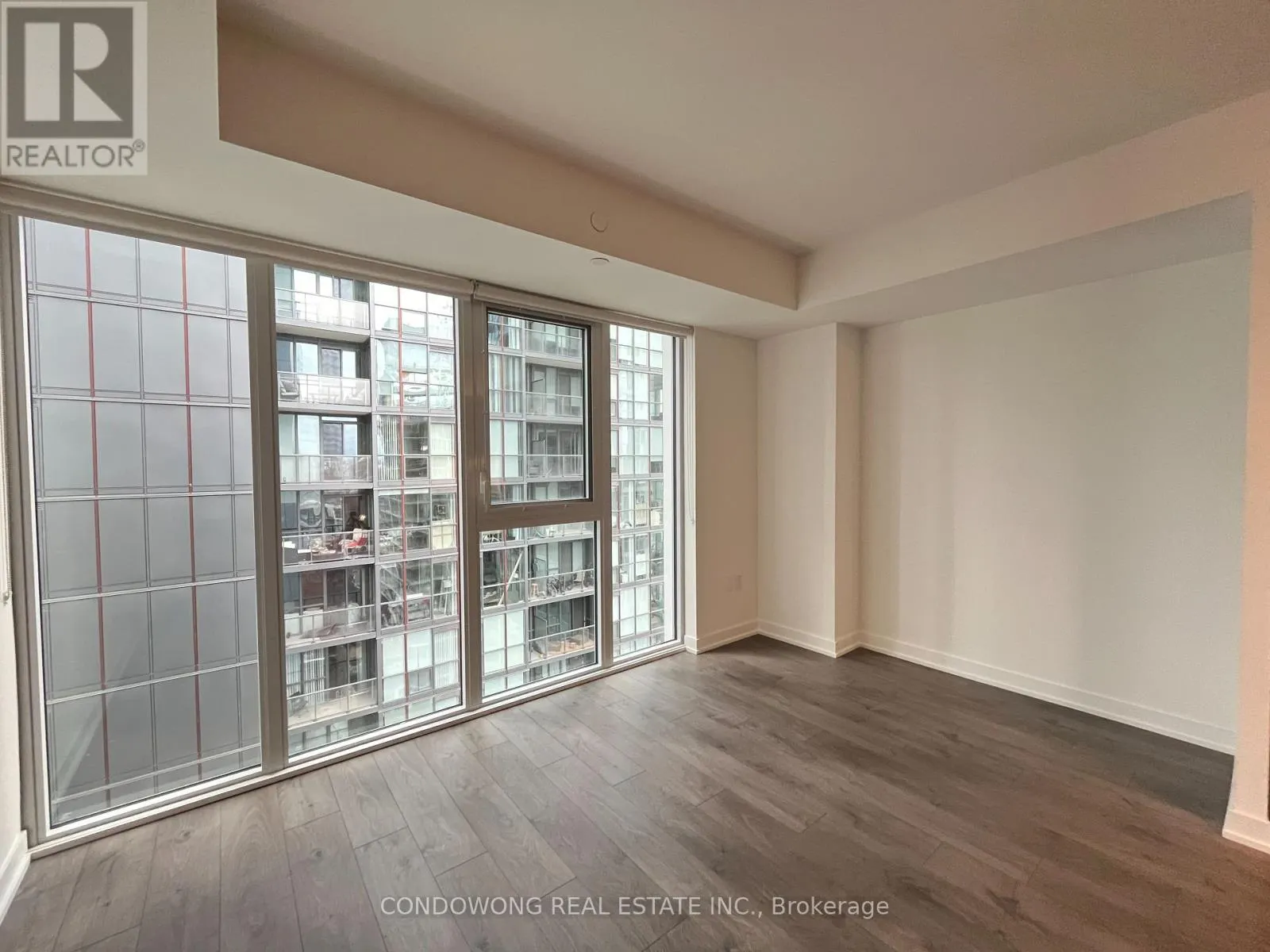 2309 - 357 KING STREET W