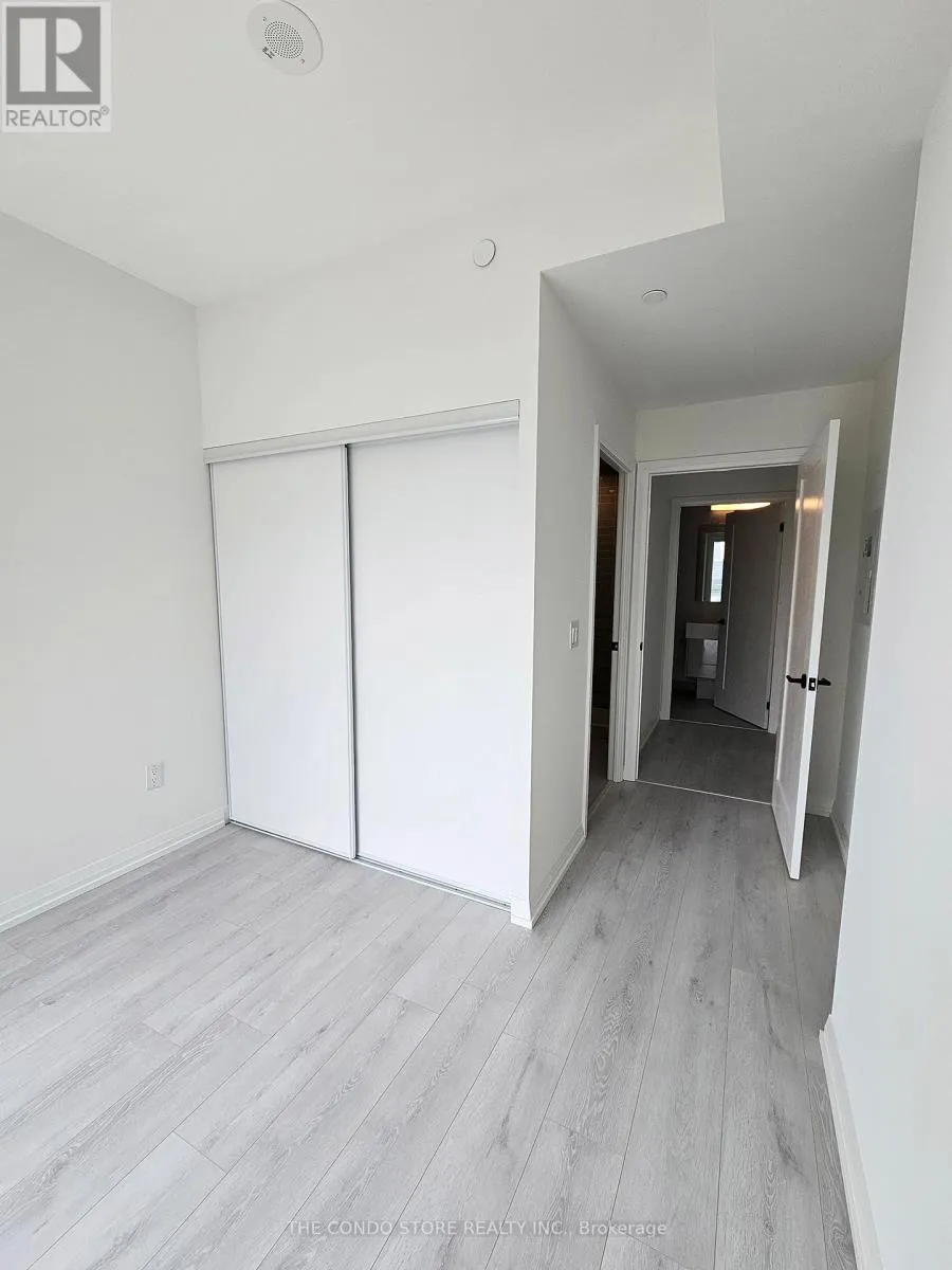 708 - 280 DUNDAS STREET W
