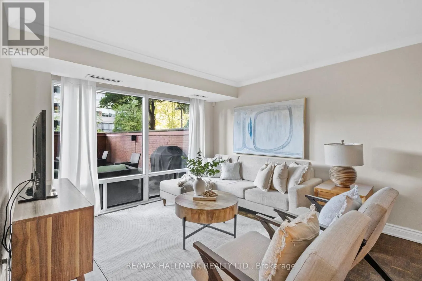 TH 15 - 260 HEATH STREET W