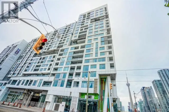 815W - 27 BATHURST STREET