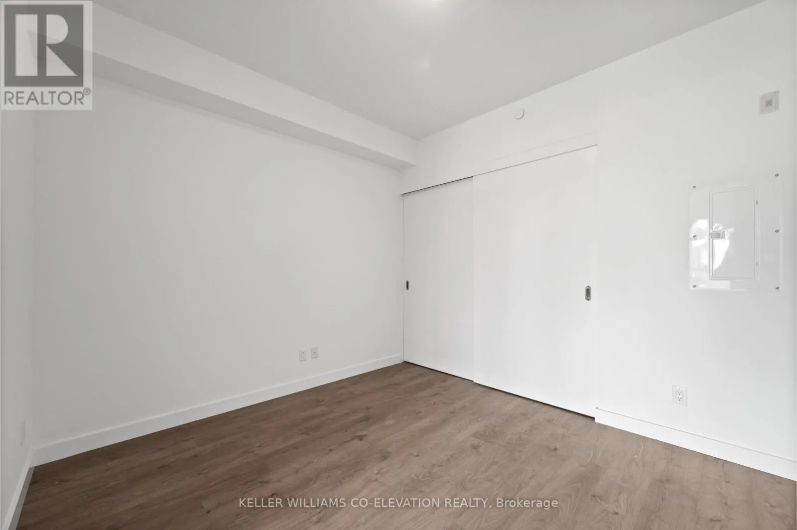 707 - 109 VAUGHAN ROAD