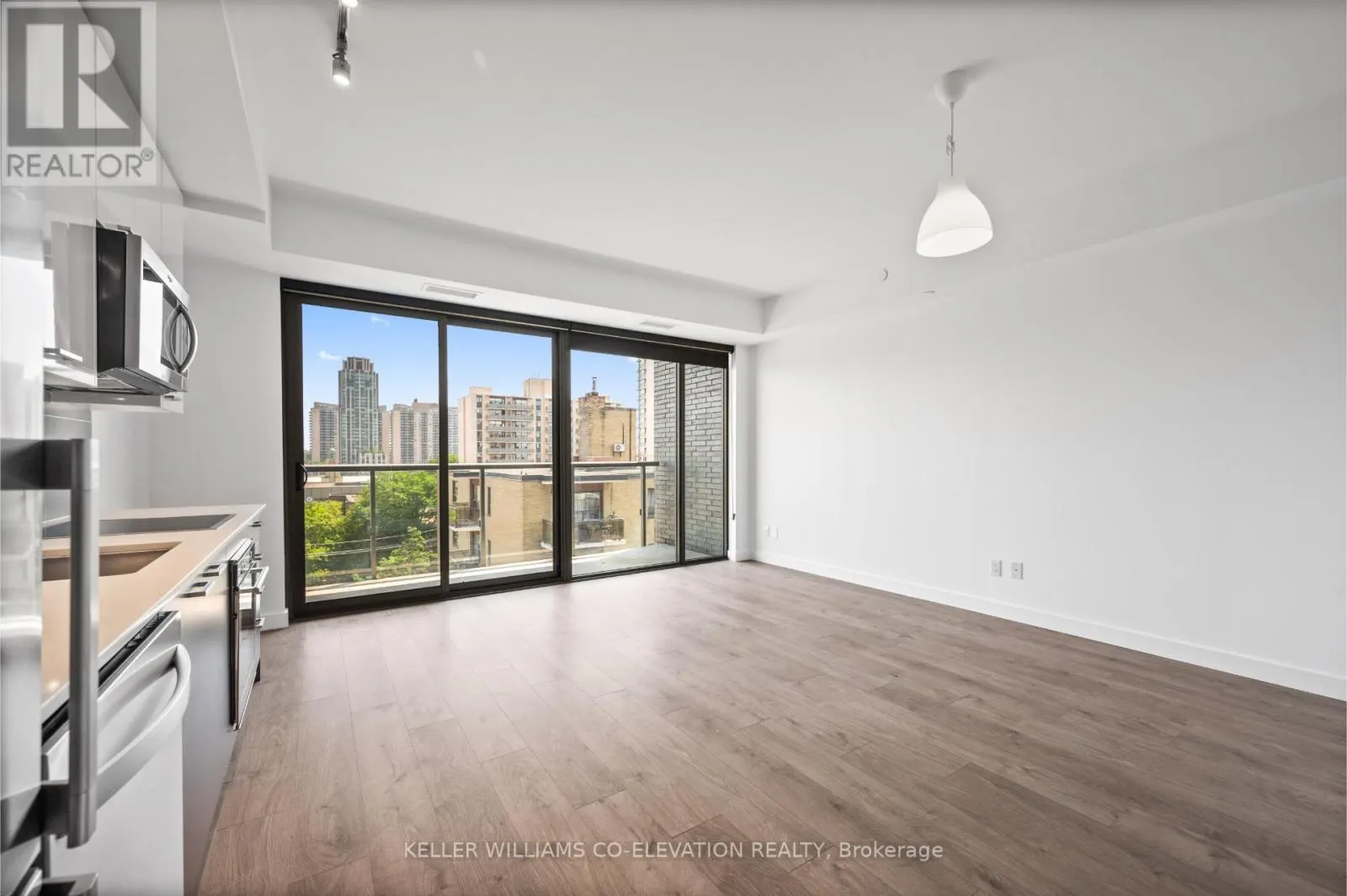 707 - 109 VAUGHAN ROAD