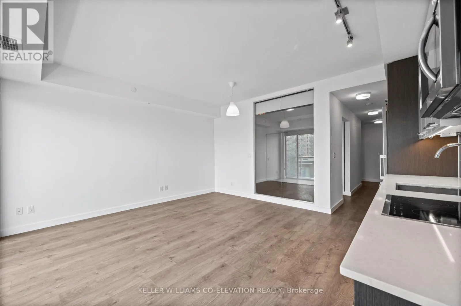 707 - 109 VAUGHAN ROAD