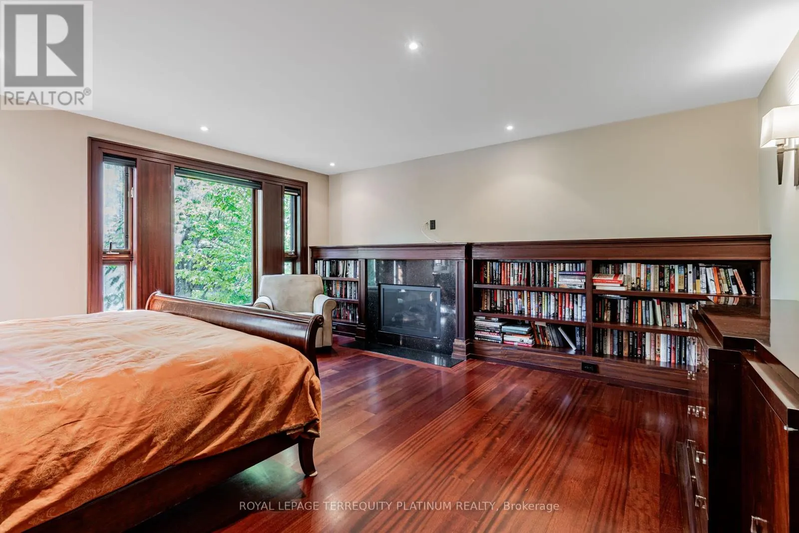 177 ROXBOROUGH DRIVE