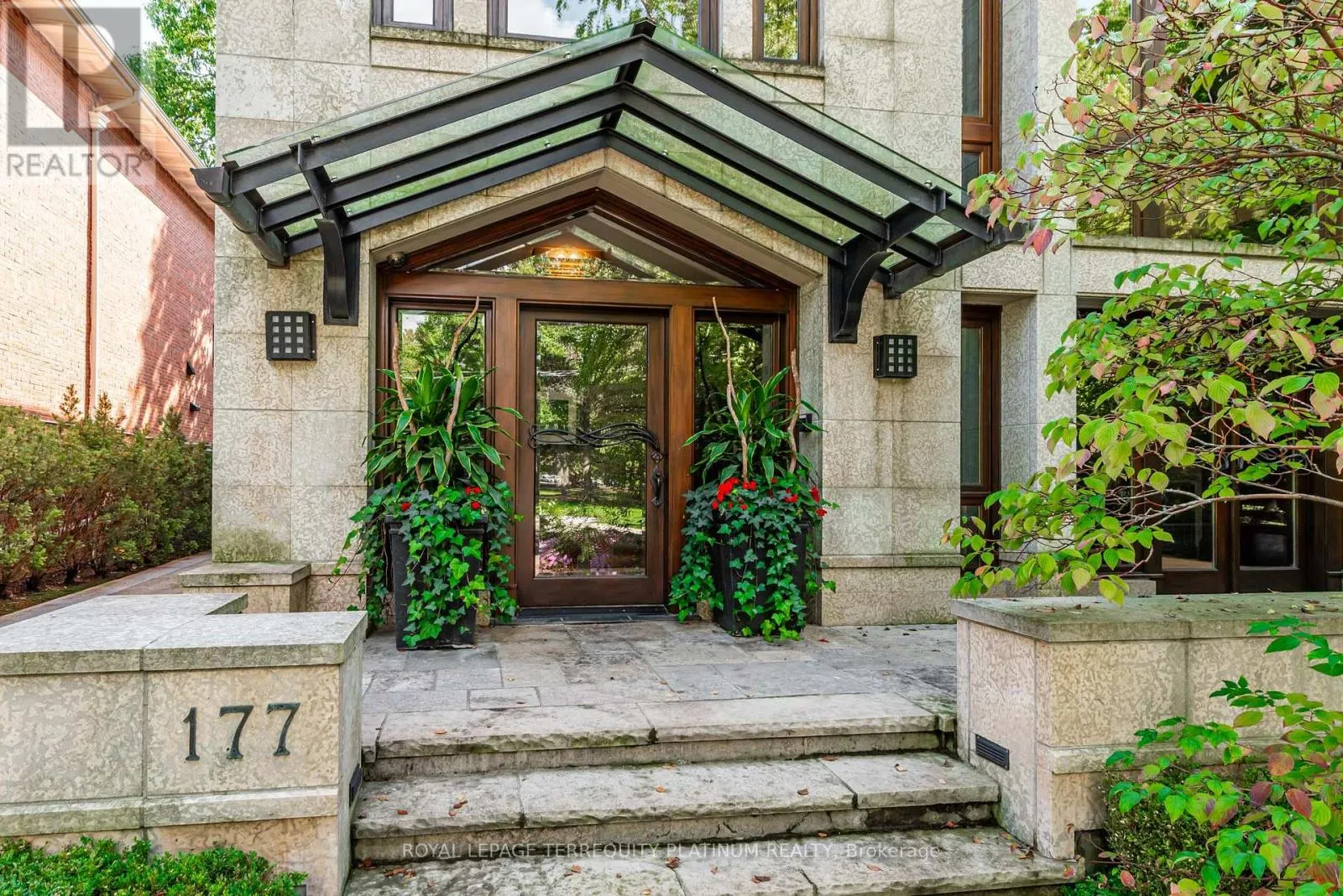 177 ROXBOROUGH DRIVE