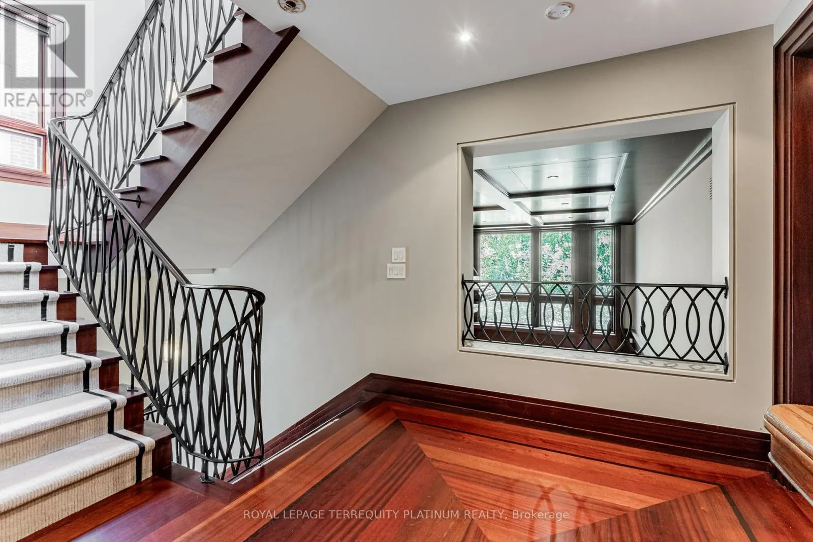 177 ROXBOROUGH DRIVE