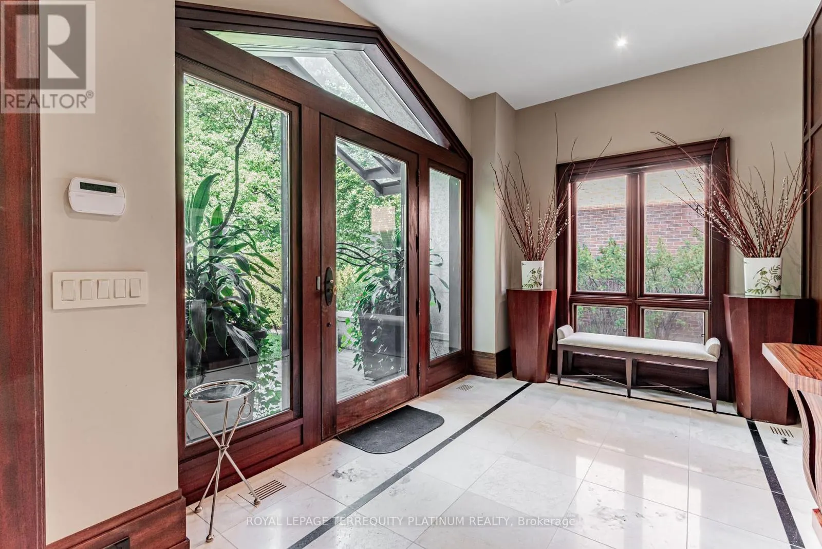 177 ROXBOROUGH DRIVE