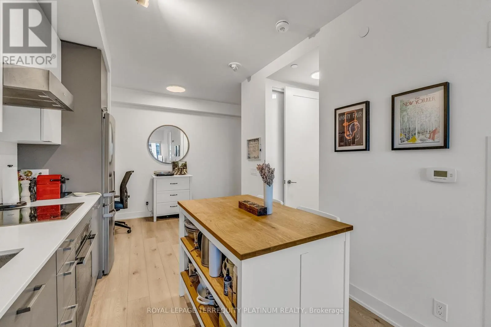 1410 - 11 LILLIAN STREET