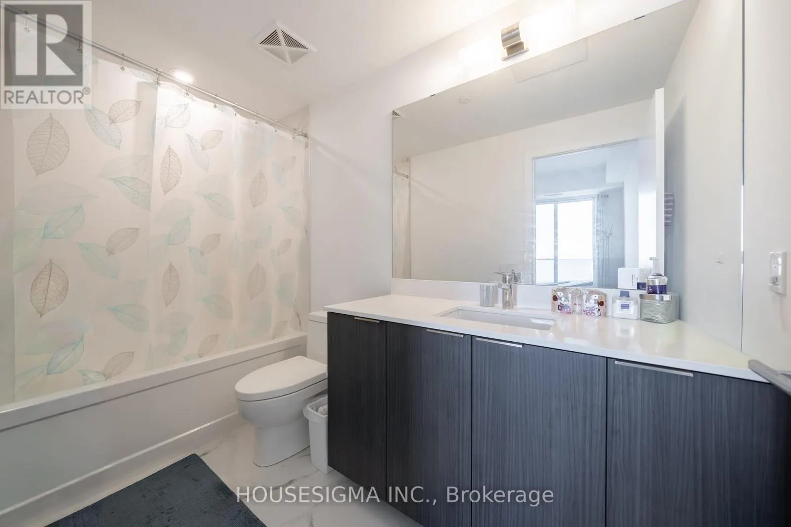 2106 - 8 OLYMPIC GARDEN DRIVE