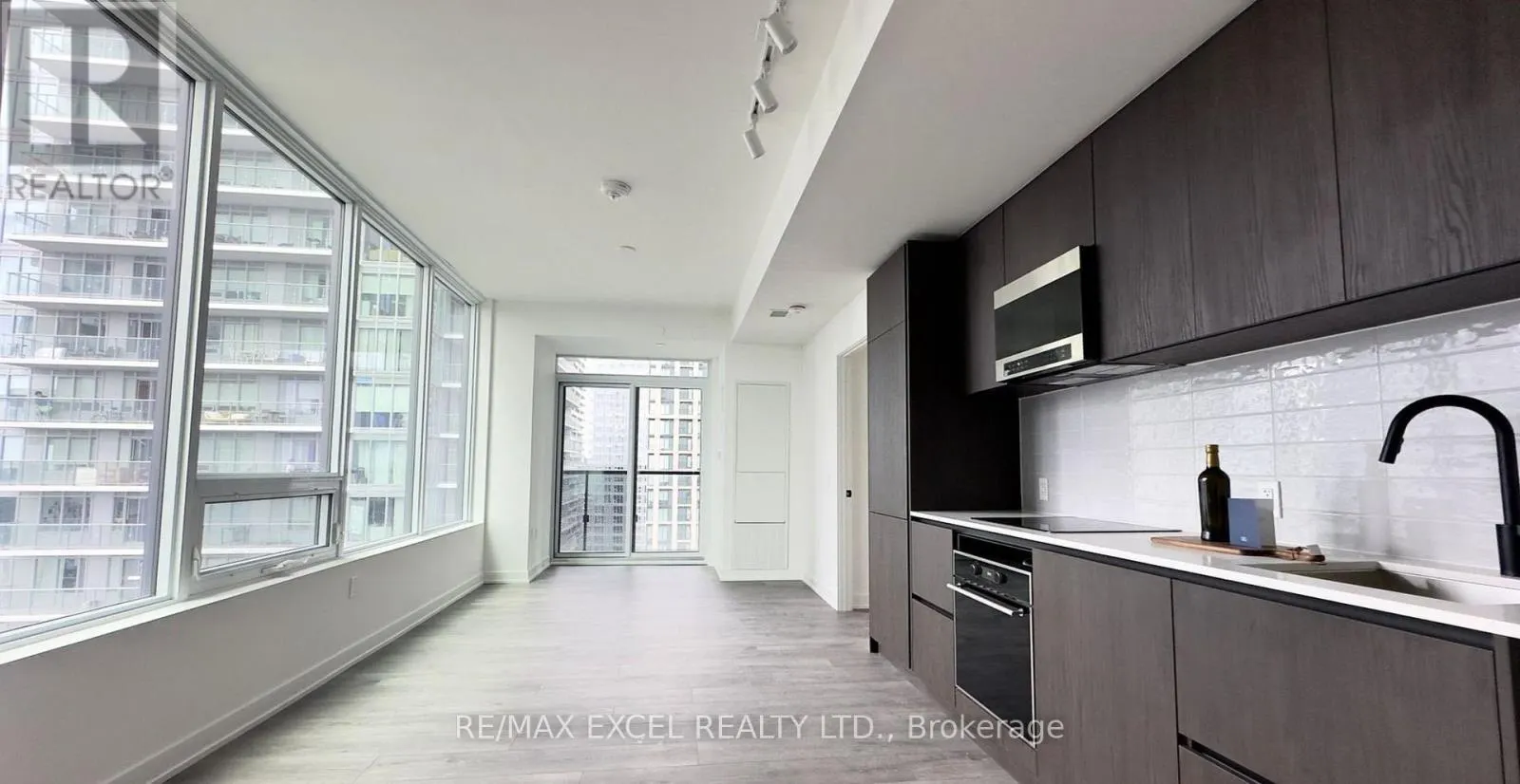 117 BROADWAY AVENUE