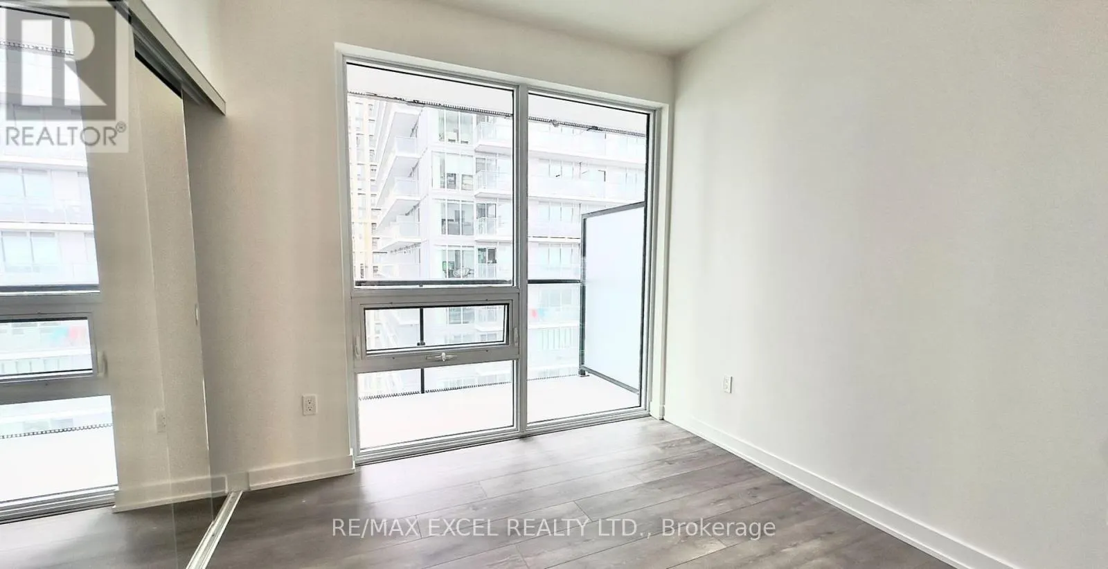 117 BROADWAY AVENUE