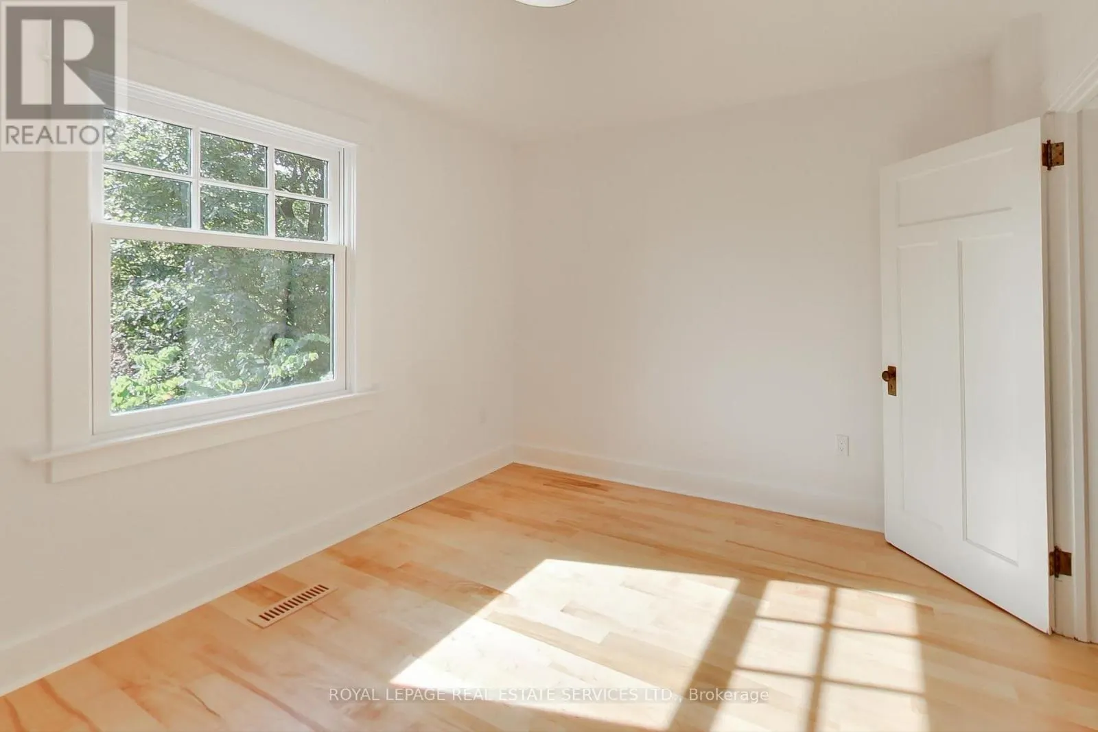 29 HOCKEN AVENUE