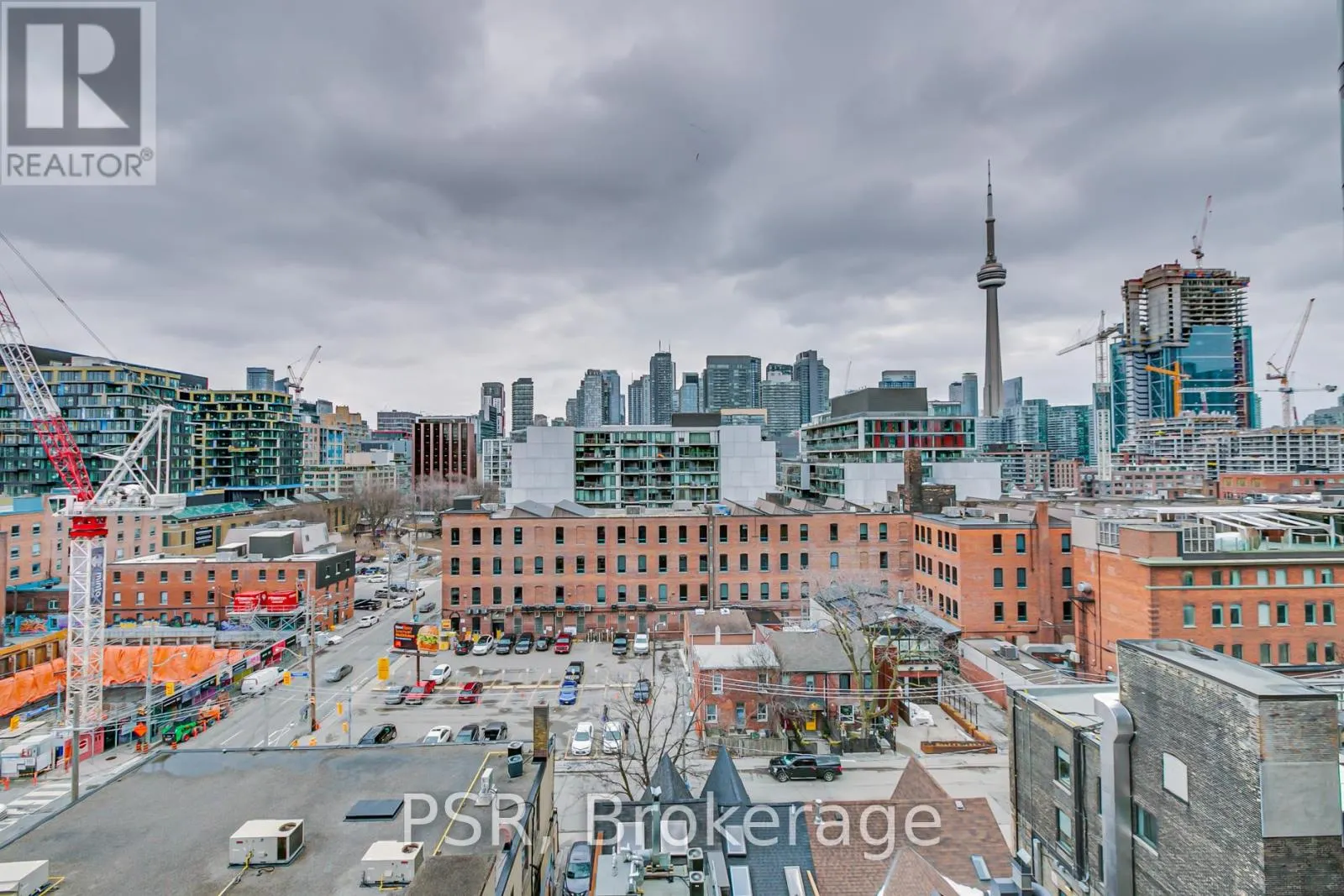 902 - 501 ADELAIDE STREET W