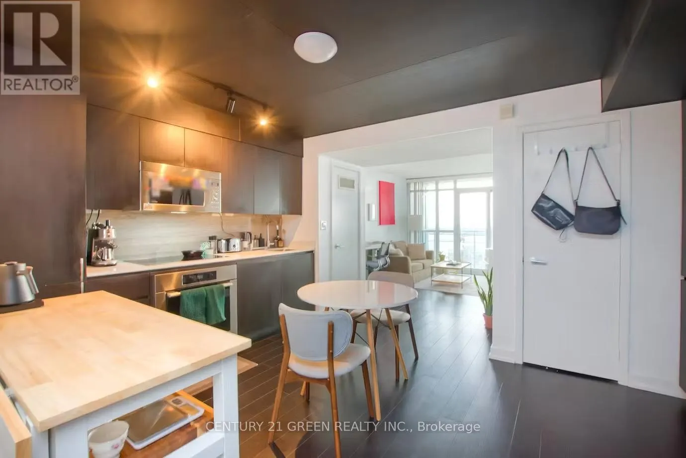 2308 - 15 ICEBOAT TERRACE