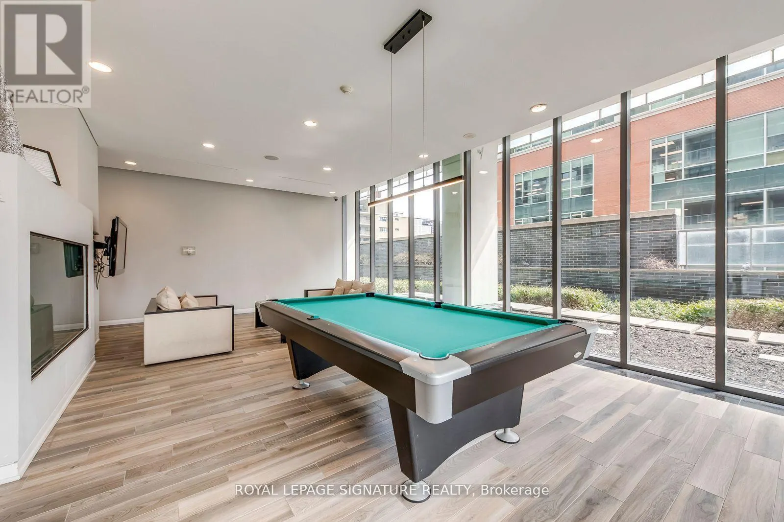 3001 - 33 CHARLES STREET E