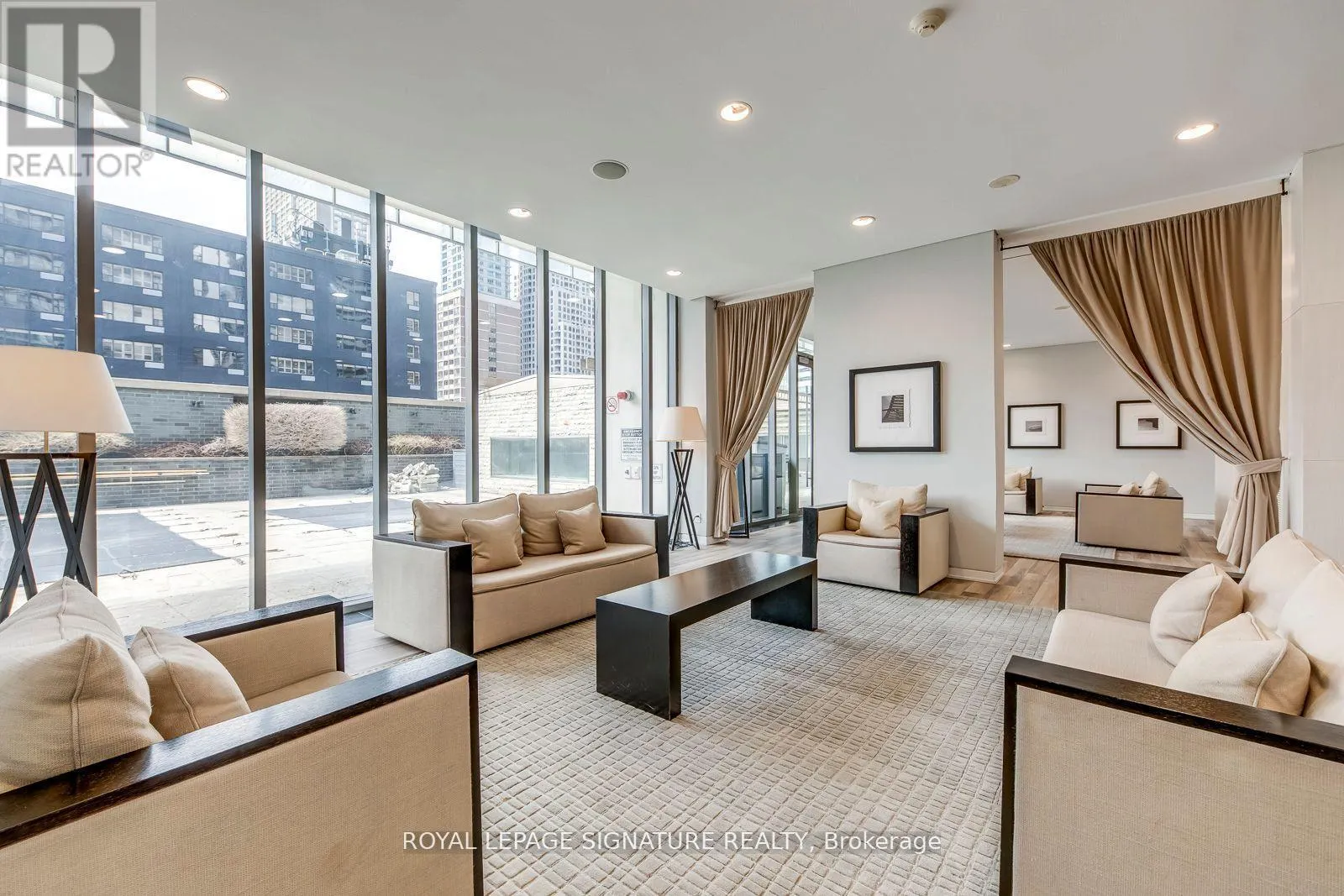 3001 - 33 CHARLES STREET E