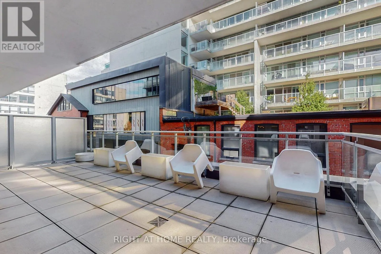 LEVEL 2 PARTY ROOM - 508 WELLINGTON STREET W