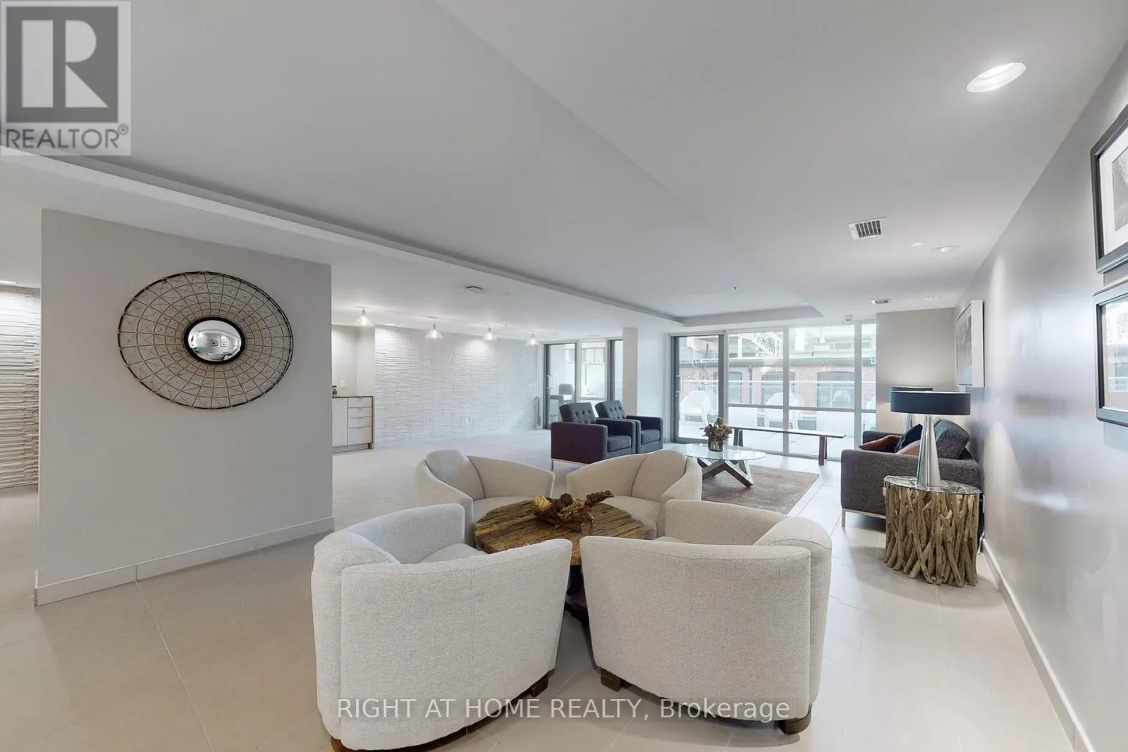 LEVEL 2 PARTY ROOM - 508 WELLINGTON STREET W