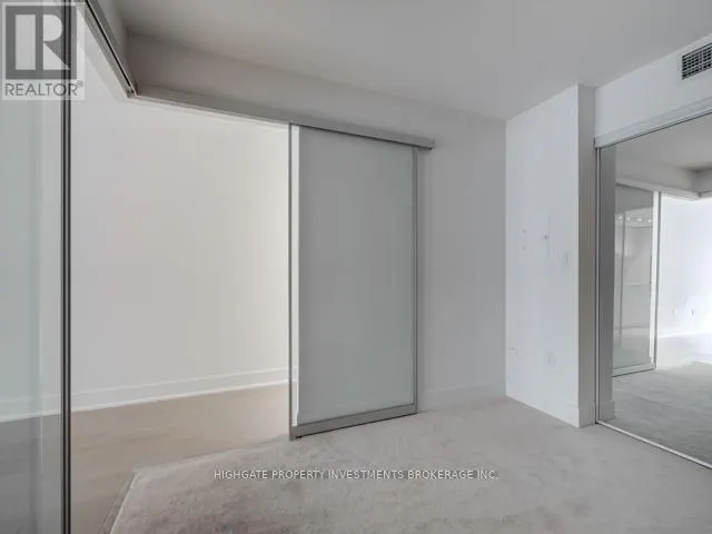 618 - 955 BAY STREET