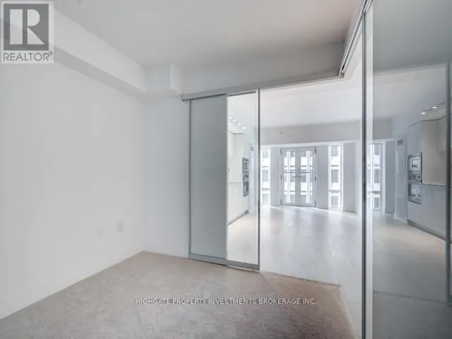 618 - 955 BAY STREET