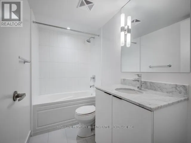 618 - 955 BAY STREET