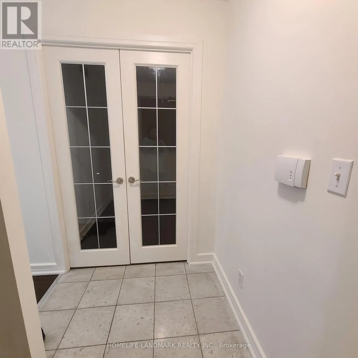 312 - 18 HARRISON GARDEN BOULEVARD