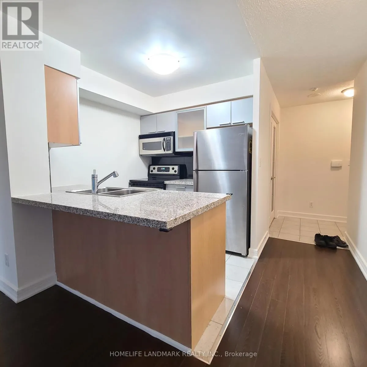 312 - 18 HARRISON GARDEN BOULEVARD