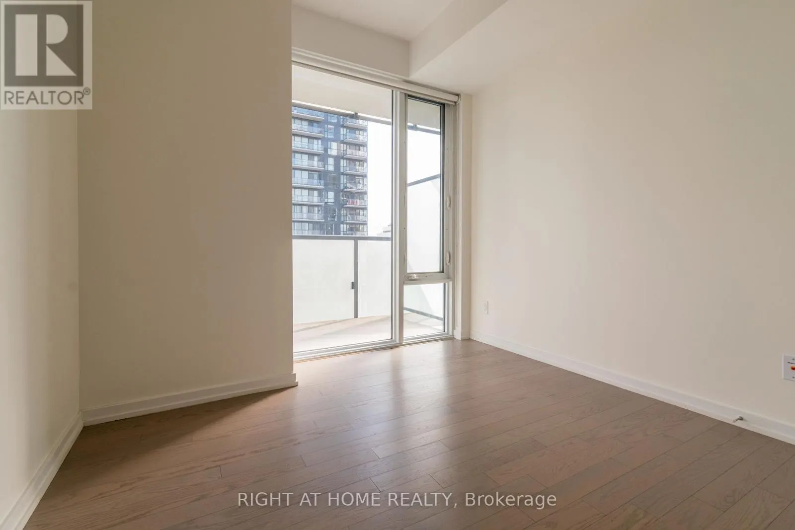 3406 - 101 PETER STREET