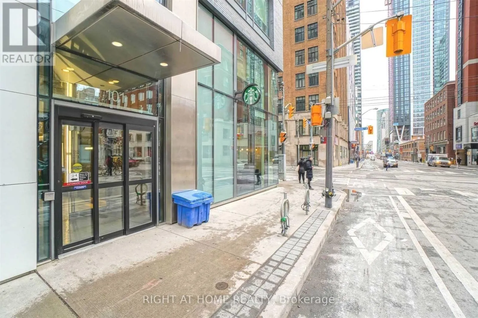 3406 - 101 PETER STREET