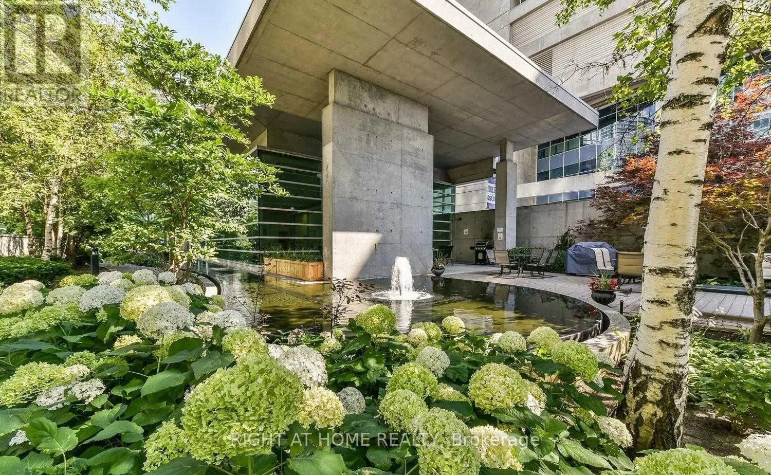 916 - 81 NAVY WHARF COURT