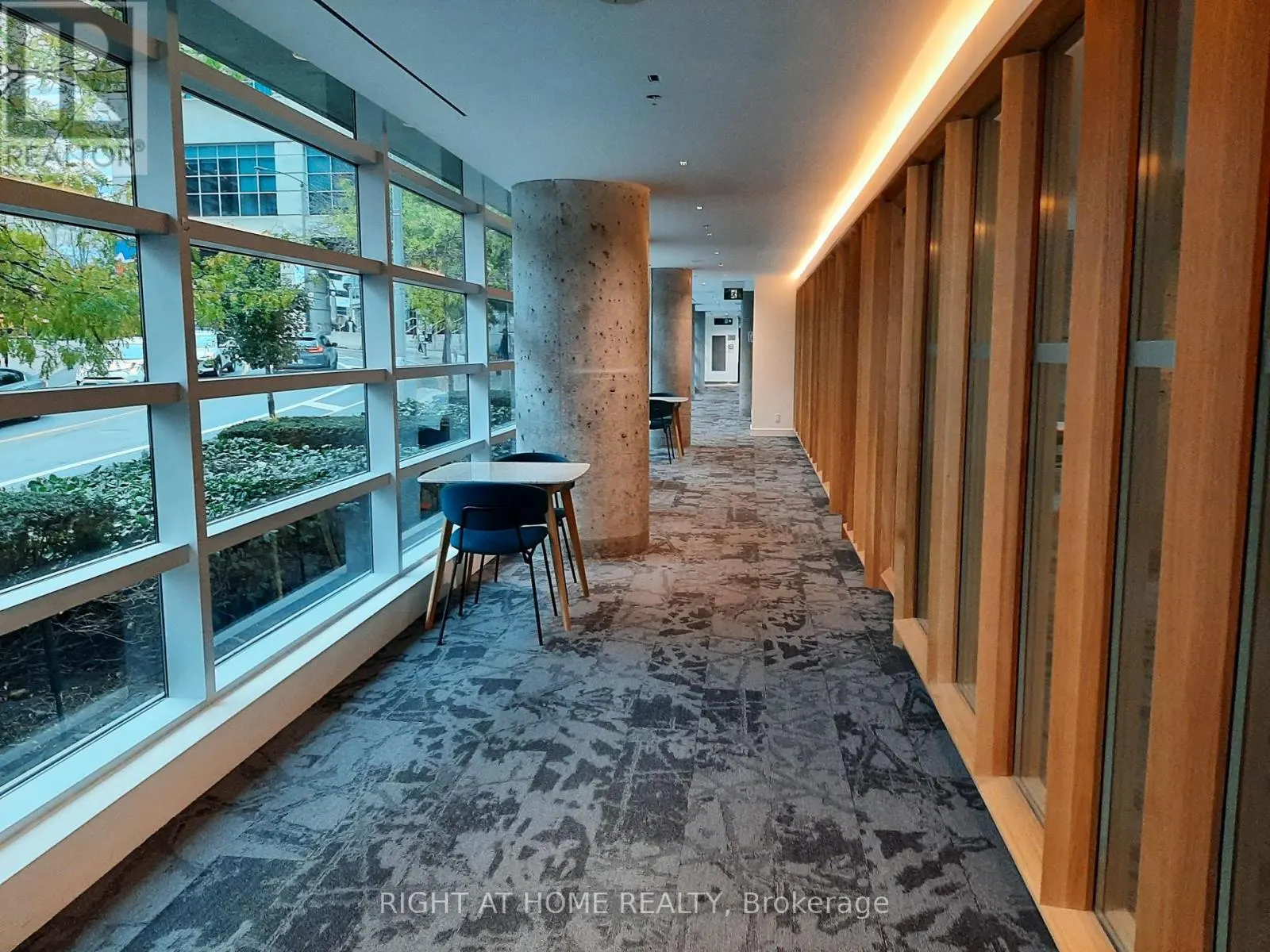 916 - 81 NAVY WHARF COURT