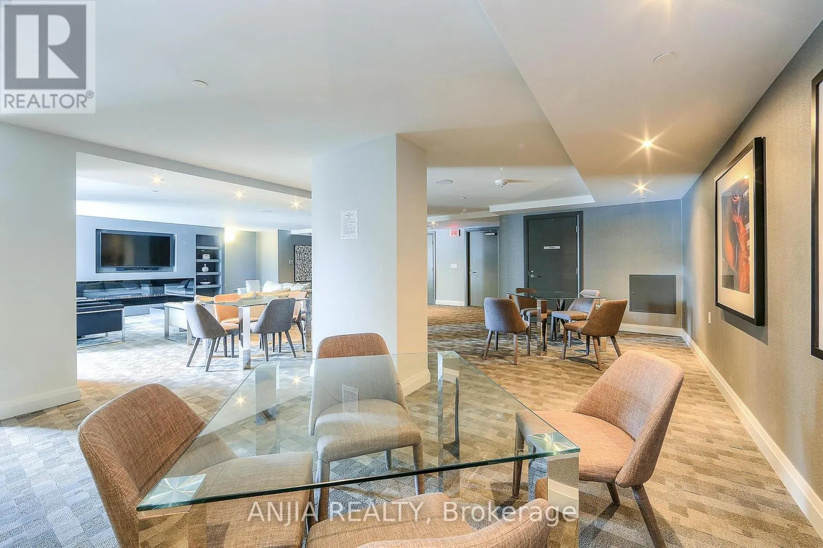 PH11 - 525 ADELAIDE STREET W