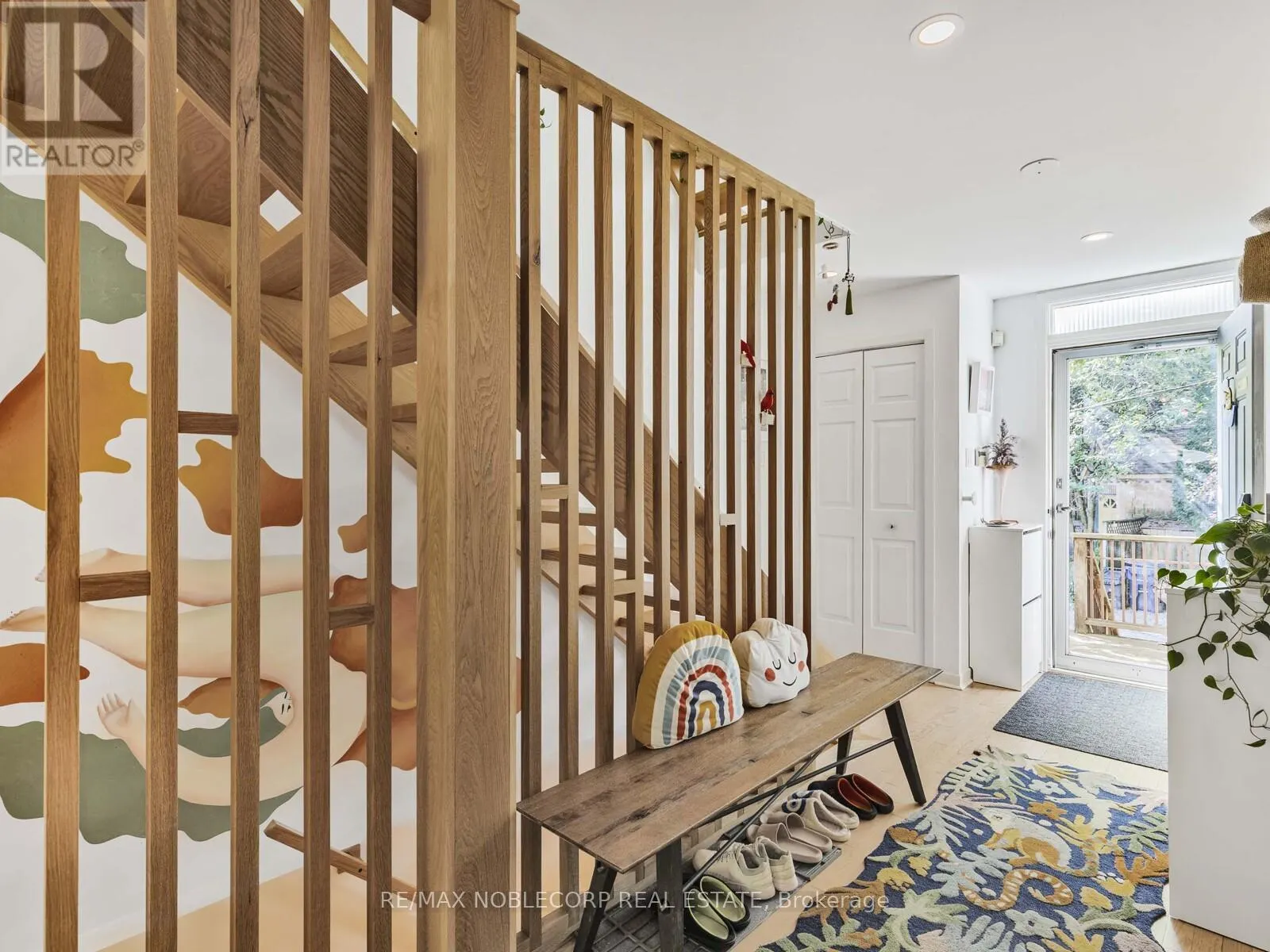 11 HILL CREST AVENUE