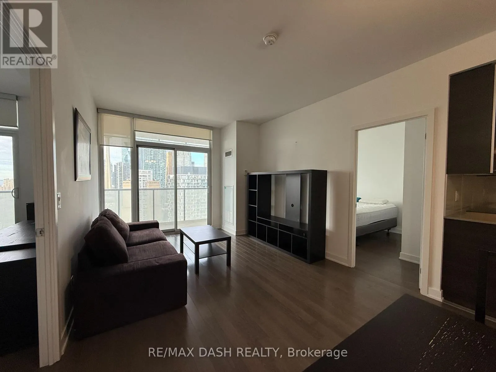 2801 - 1 MARKET STREET