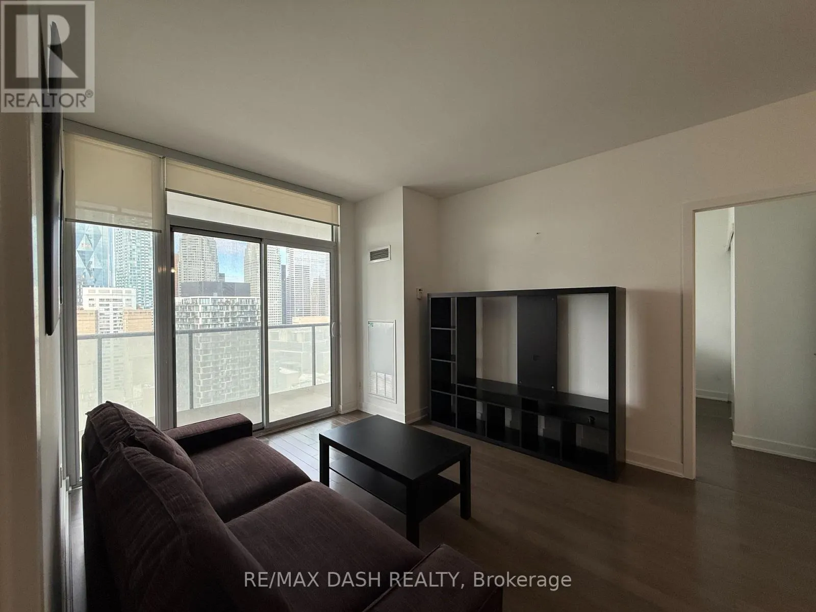 2801 - 1 MARKET STREET
