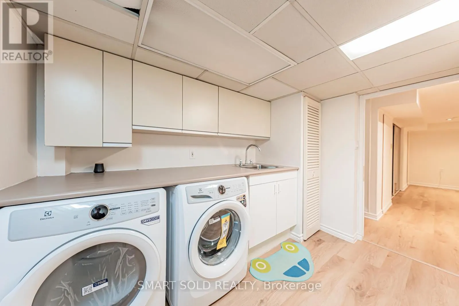 42 DAVEAN DRIVE