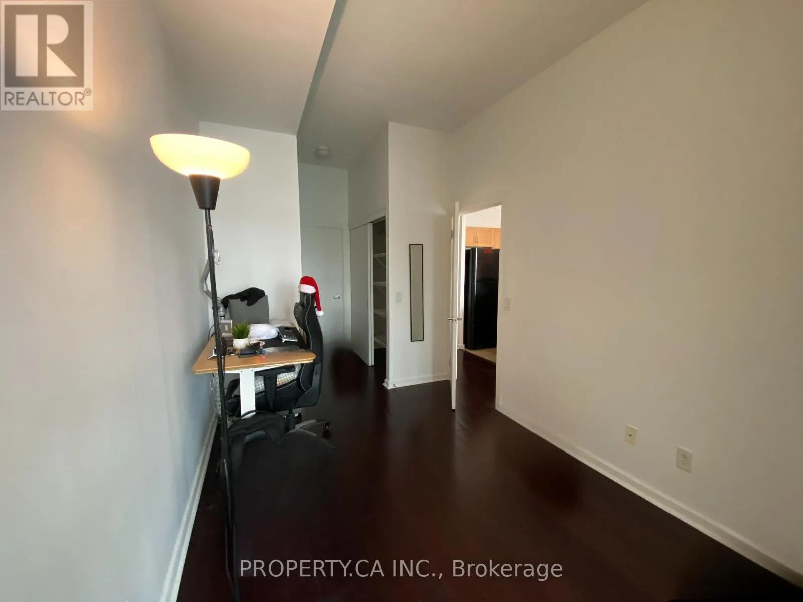 215 - 208 QUEENS QUAY W