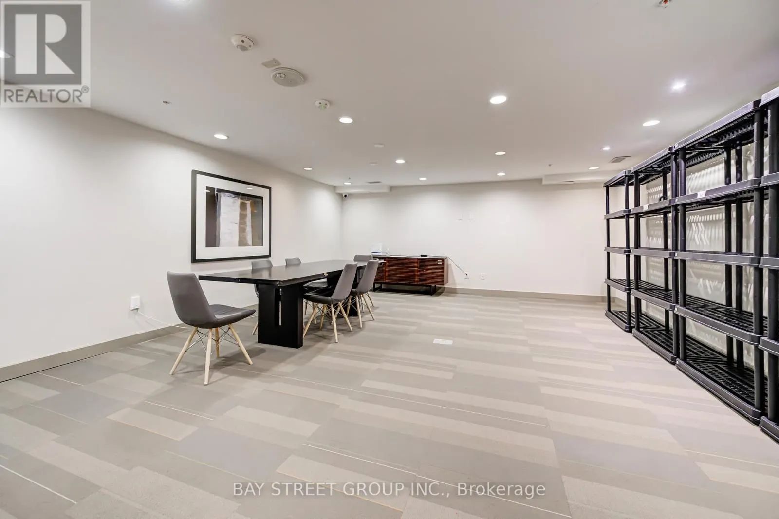 708 - 295 ADELAIDE STREET W