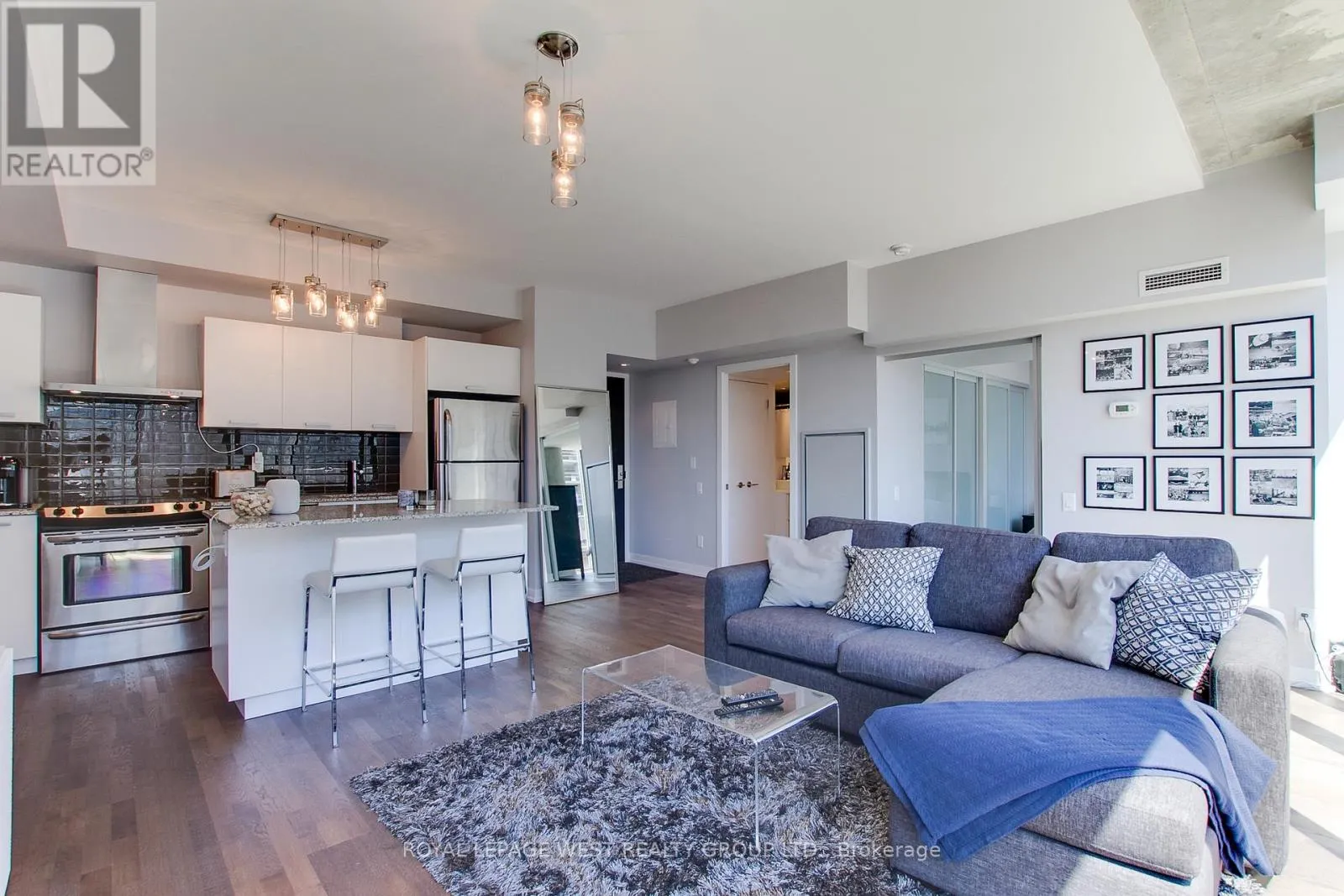 907 - 650 KING STREET W