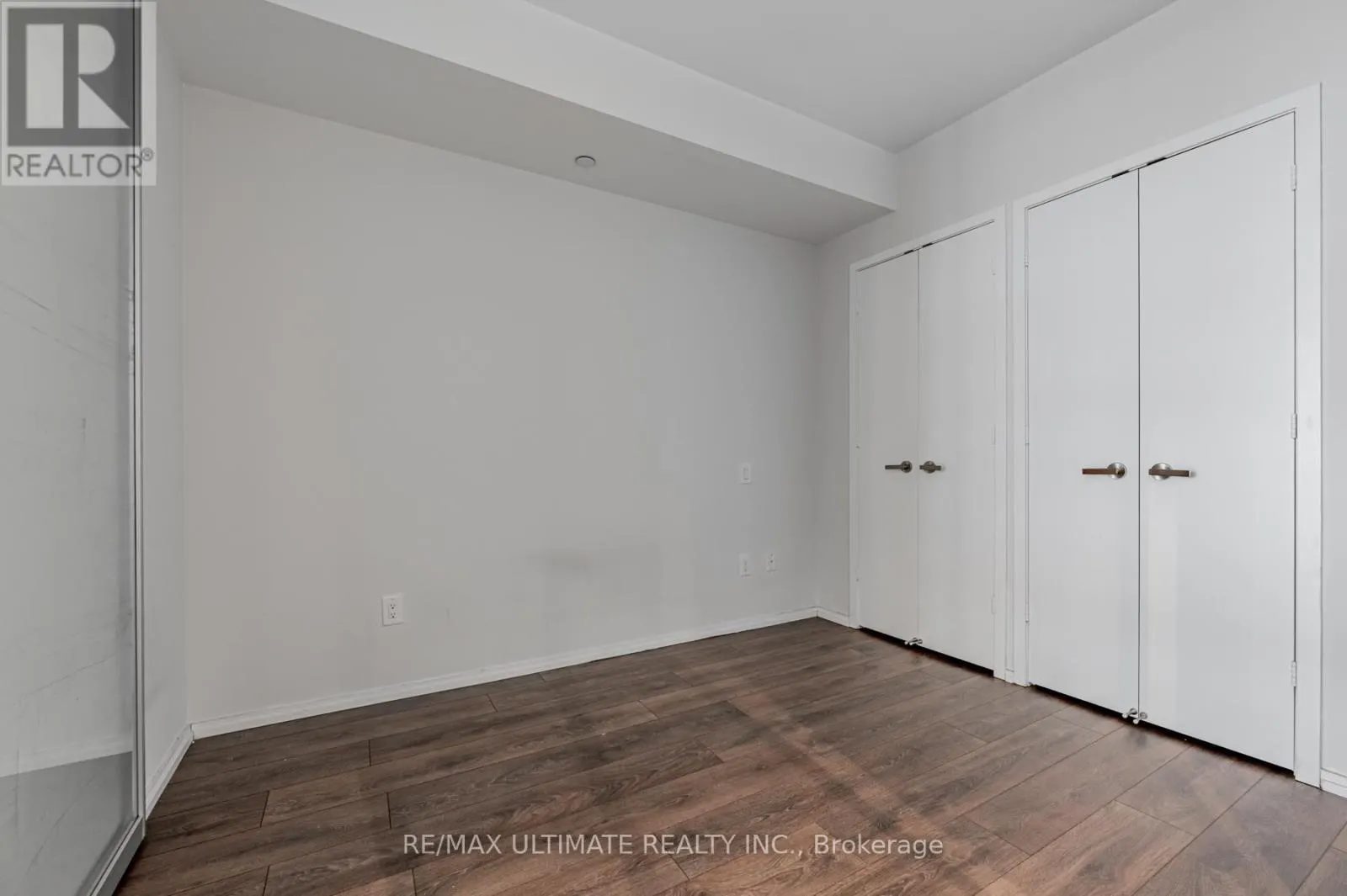 507 - 45 CHARLES STREET E