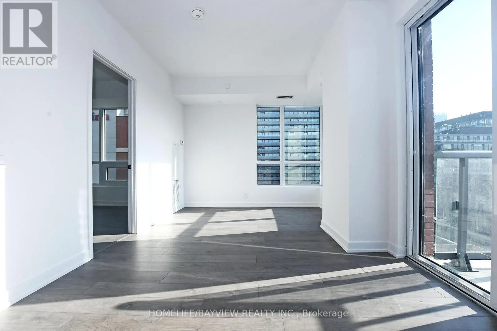 1217 - 108 PETER STREET