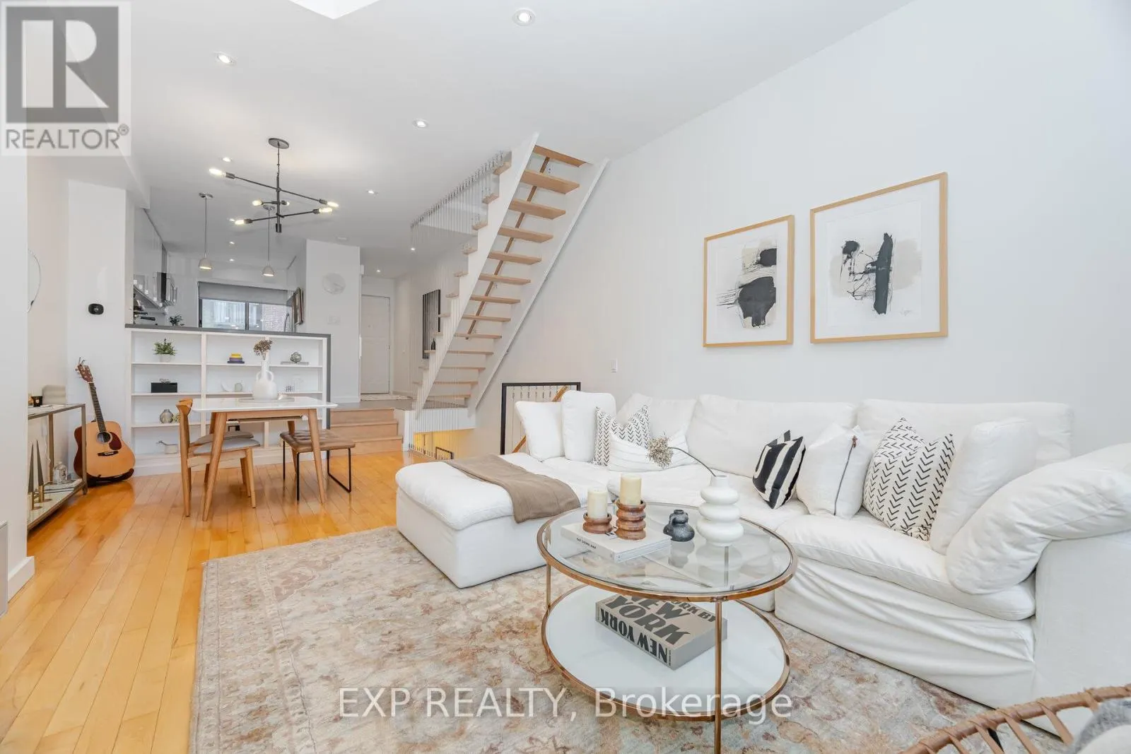 42 WASCANA AVENUE