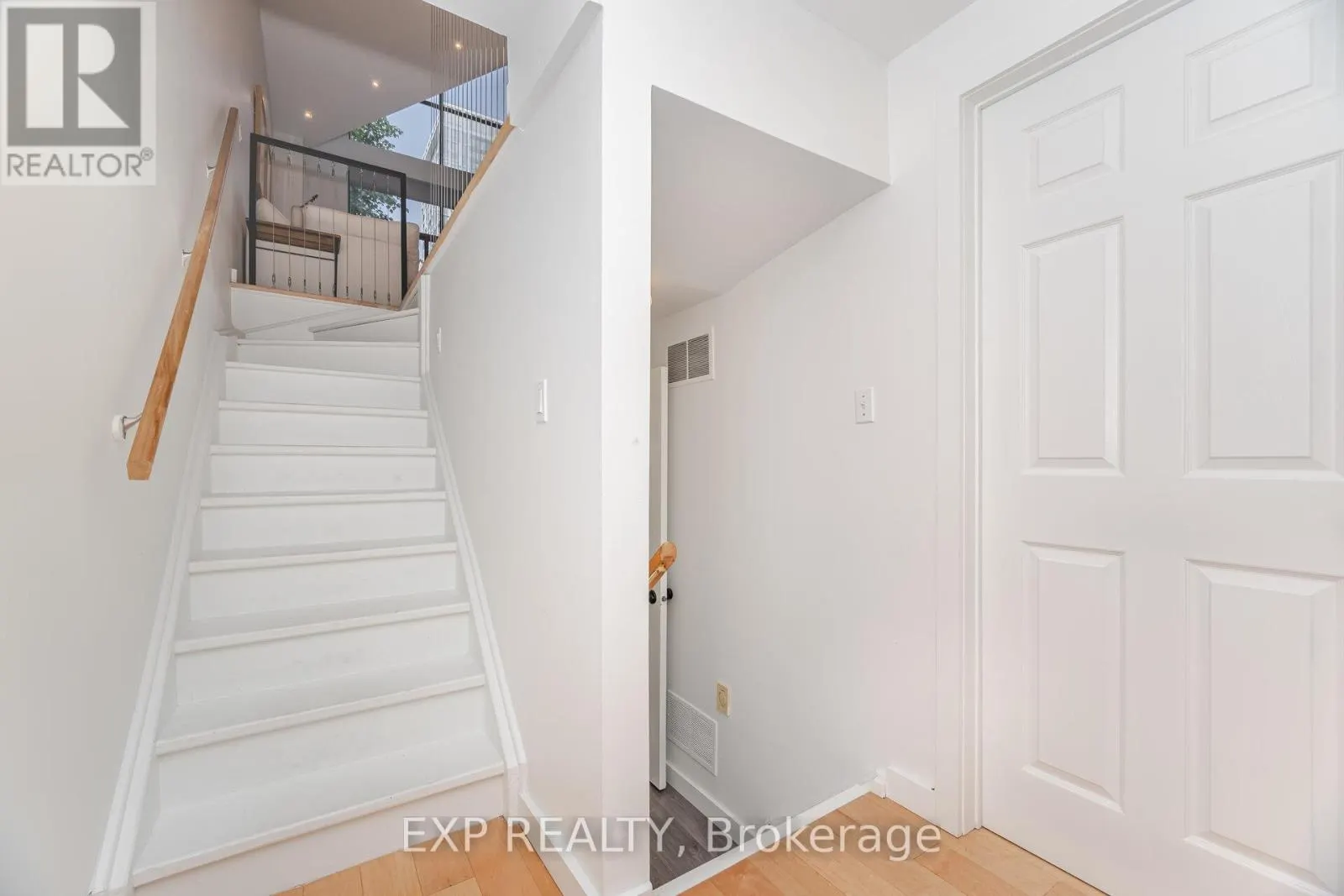 42 WASCANA AVENUE