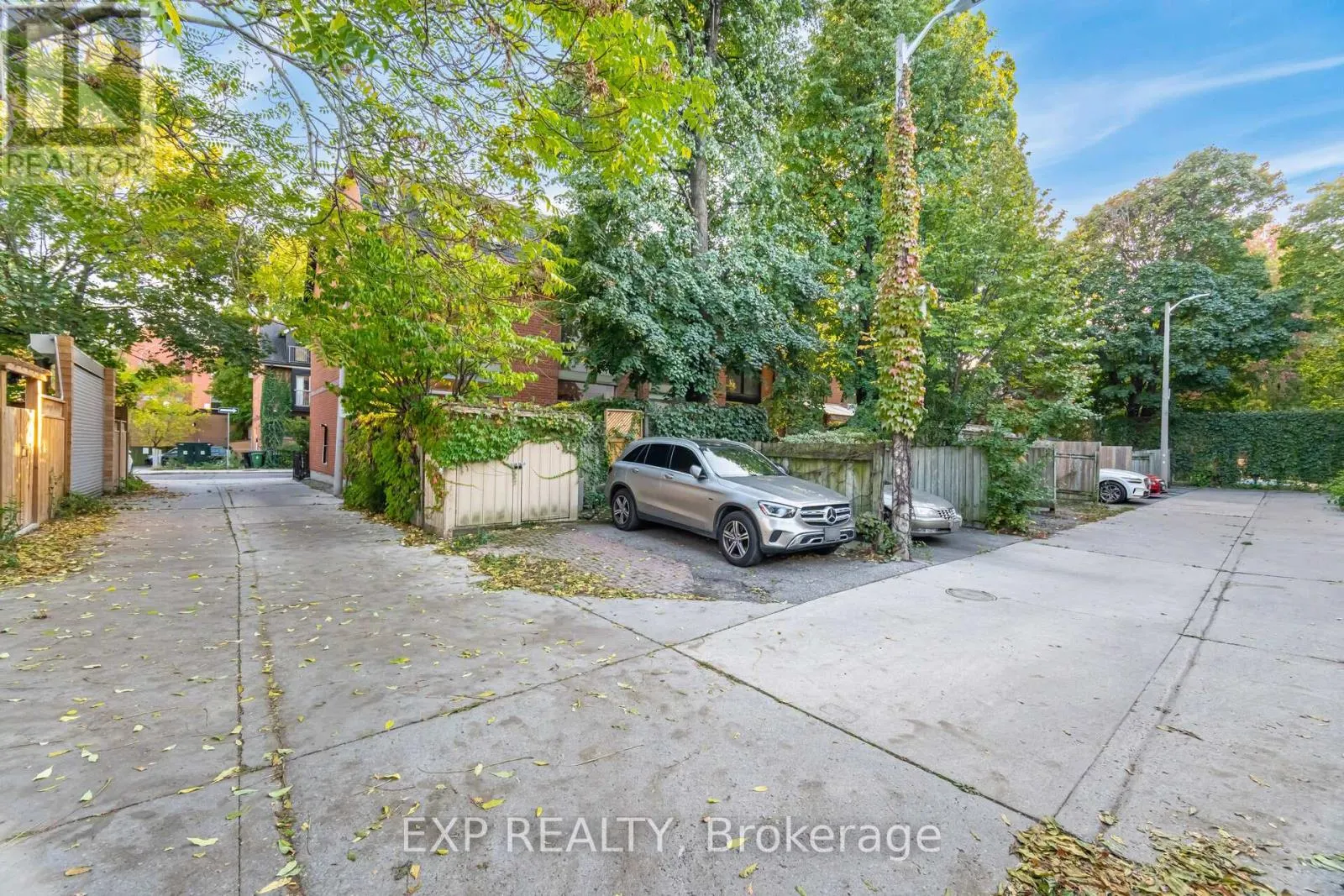 42 WASCANA AVENUE
