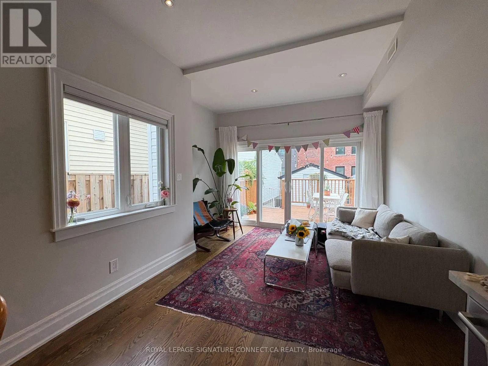 MAIN - 107 LINDSEY AVENUE