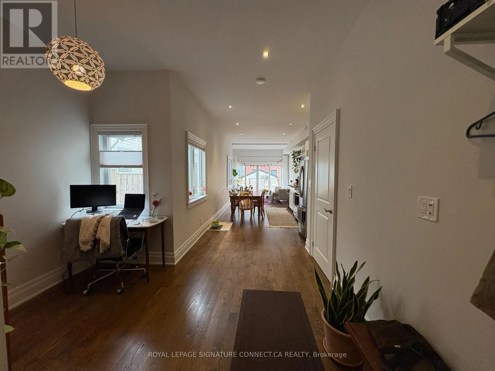 MAIN - 107 LINDSEY AVENUE